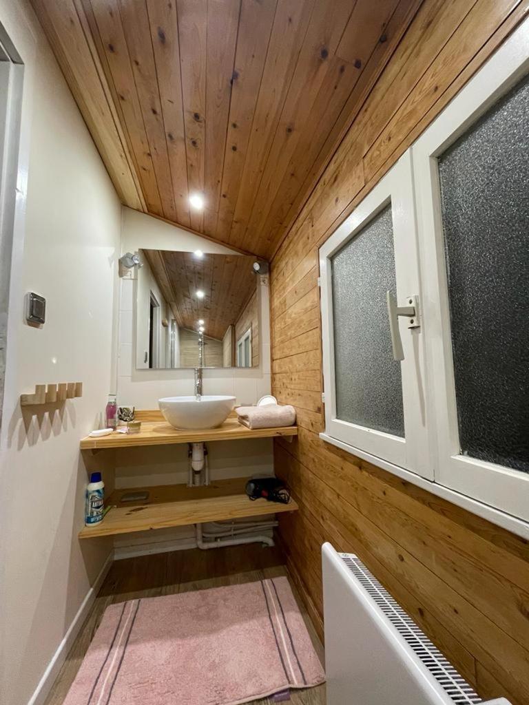 Maison Familiale En Bois Avec Piscine, Proche Du Bassin Гужан-Местрас Екстериор снимка